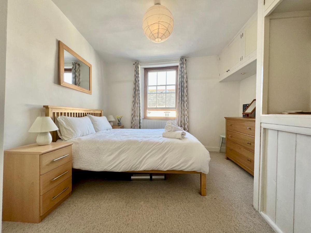 Pass The Keys 64 Church Street Characterful 2-Bed Cottage In The Heart Of Town Kingsbridge  Eksteriør bilde