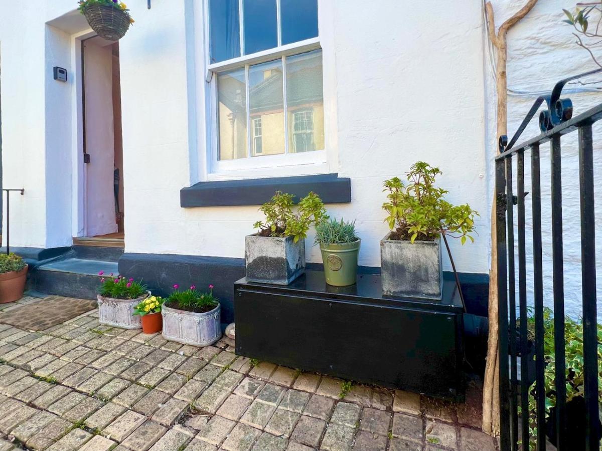 Pass The Keys 64 Church Street Characterful 2-Bed Cottage In The Heart Of Town Kingsbridge  Eksteriør bilde