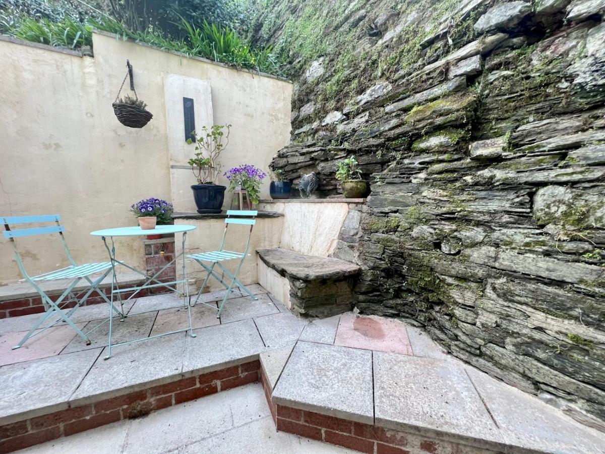 Pass The Keys 64 Church Street Characterful 2-Bed Cottage In The Heart Of Town Kingsbridge  Eksteriør bilde