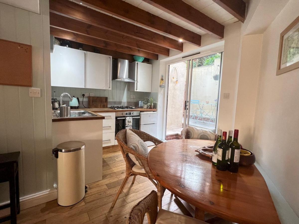 Pass The Keys 64 Church Street Characterful 2-Bed Cottage In The Heart Of Town Kingsbridge  Eksteriør bilde